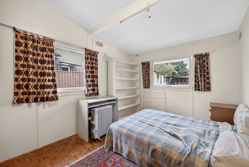 Photo - 30 Linden Avenue, Punchbowl NSW 2196 - Image 6