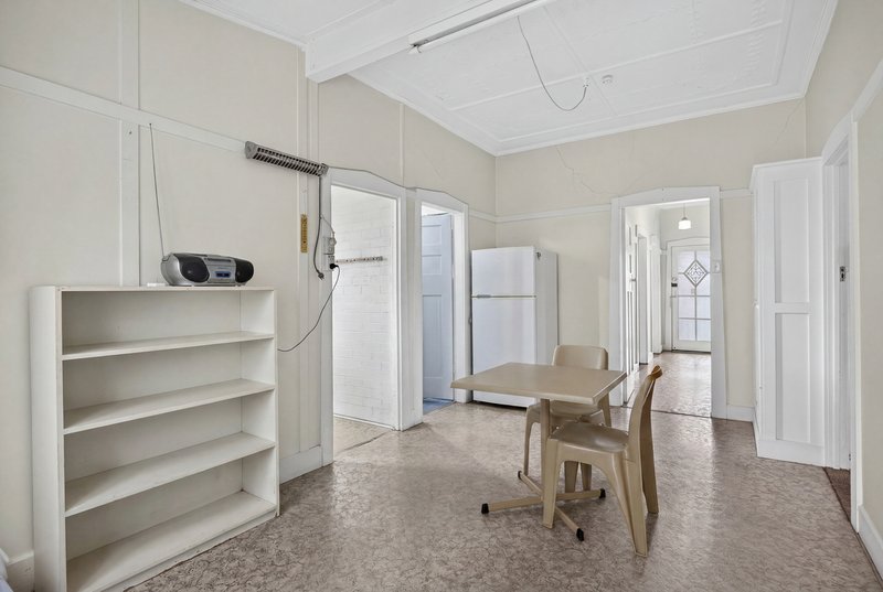 Photo - 30 Linden Avenue, Punchbowl NSW 2196 - Image 7
