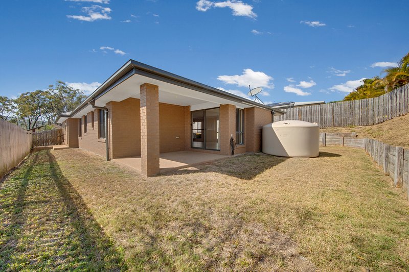 Photo - 30 Liriope Drive, Kirkwood QLD 4680 - Image 12