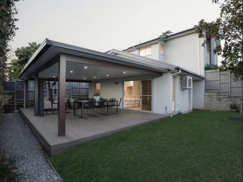 Photo - 30 Lockheed Avenue, Middleton Grange NSW 2171 - Image 15