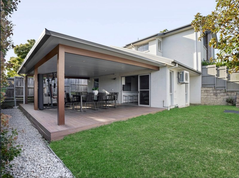 Photo - 30 Lockheed Avenue, Middleton Grange NSW 2171 - Image 16
