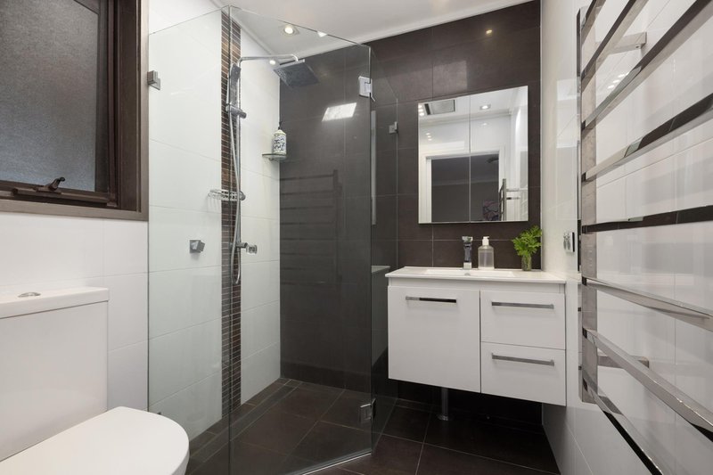 Photo - 30 Loquat Valley Road, Bayview NSW 2104 - Image 8