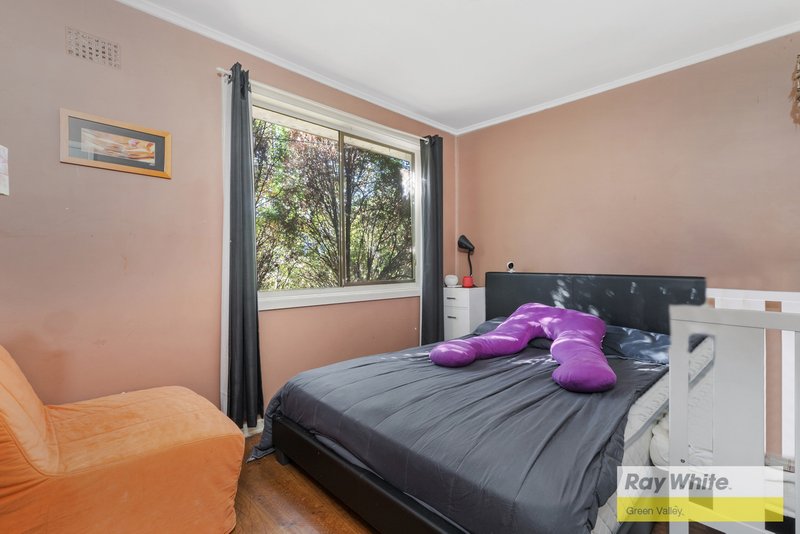 Photo - 30 Lyndley Street, Busby NSW 2168 - Image 3