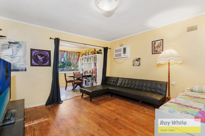 Photo - 30 Lyndley Street, Busby NSW 2168 - Image 7