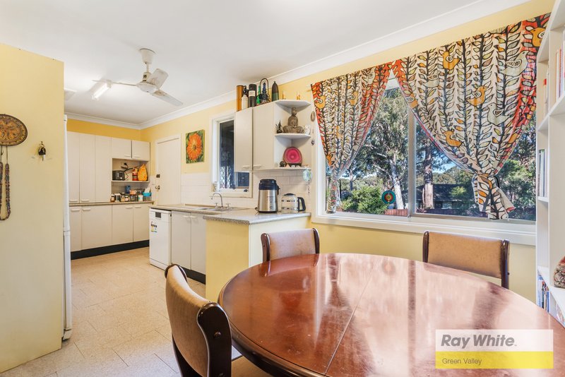 Photo - 30 Lyndley Street, Busby NSW 2168 - Image 8