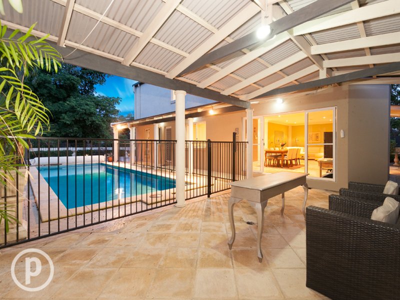 Photo - 30 Lynell Street, Hamilton QLD 4007 - Image 2