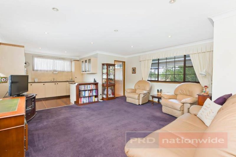 Photo - 30 Mae Crescent, Panania NSW 2213 - Image 2