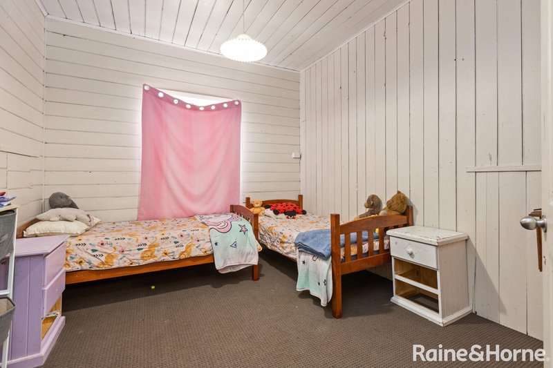 Photo - 30 Main Road, Heddon Greta NSW 2321 - Image 6