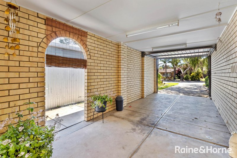 Photo - 30 Malbeck Drive, Reynella East SA 5161 - Image 18