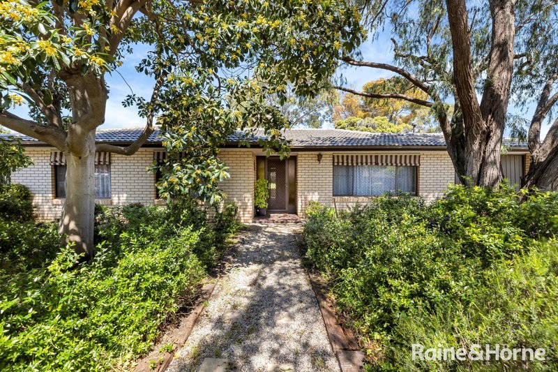 Photo - 30 Malbeck Drive, Reynella East SA 5161 - Image 20