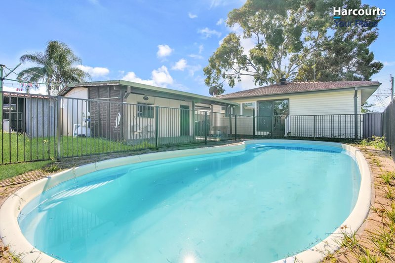 30 Manila Road, Lethbridge Park NSW 2770