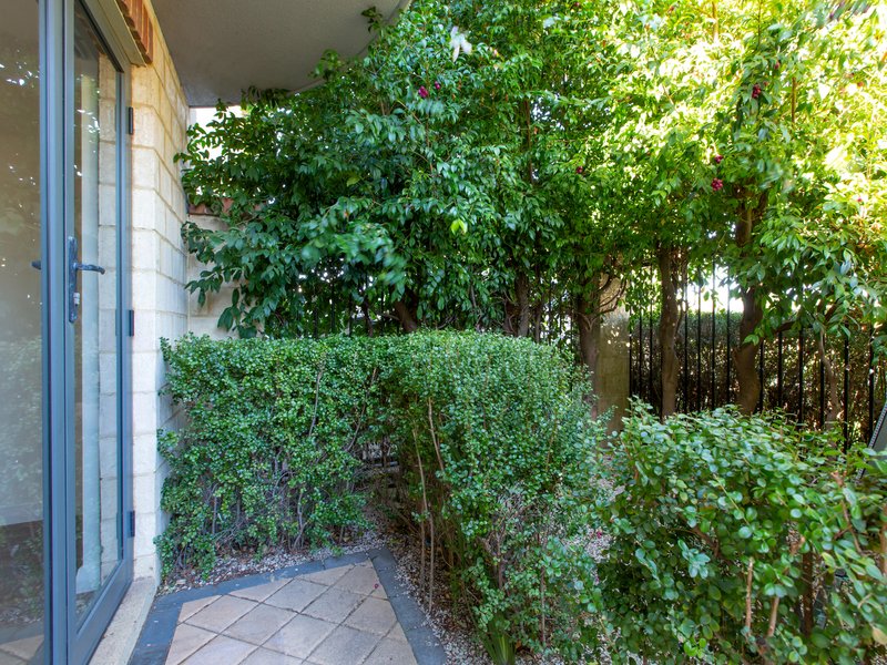 Photo - 30 Marabank Loop, Bunbury WA 6230 - Image 2