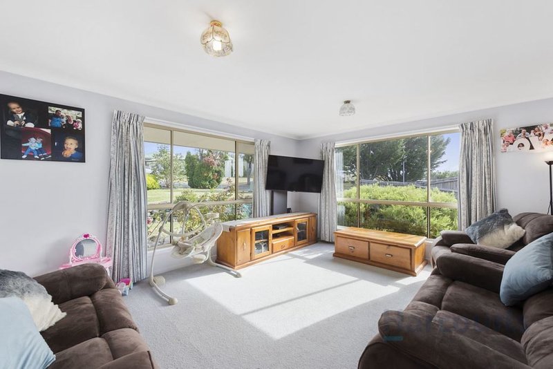 Photo - 30 Mariner Circle, Huntingfield TAS 7055 - Image 2