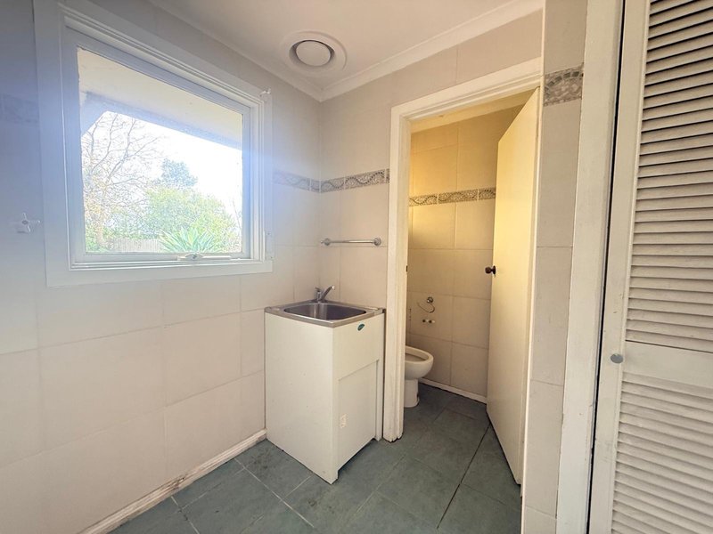Photo - 30 Marklin Street, Cranbourne VIC 3977 - Image 5