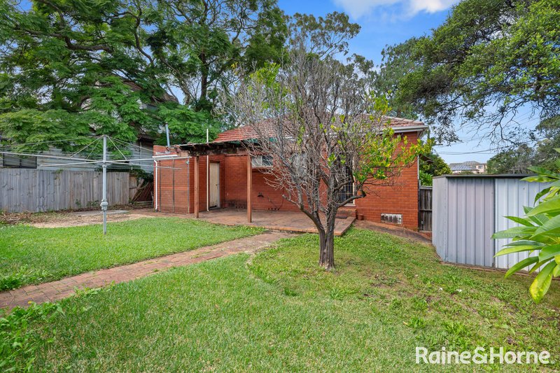 Photo - 30 Martin Street, Roselands NSW 2196 - Image 8