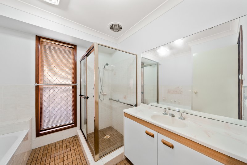 Photo - 30 Marvell Road, Wetherill Park NSW 2164 - Image 6