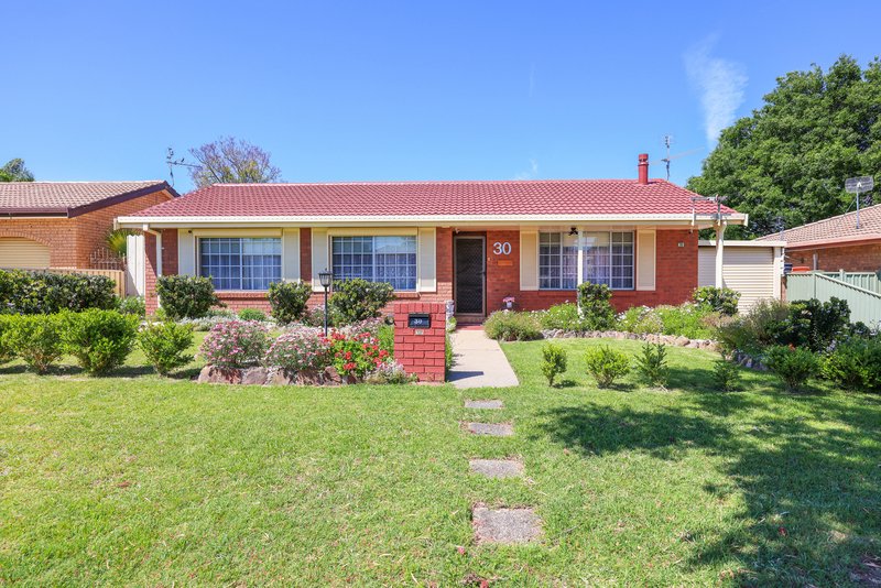 30 Maxwell Street, Tamworth NSW 2340