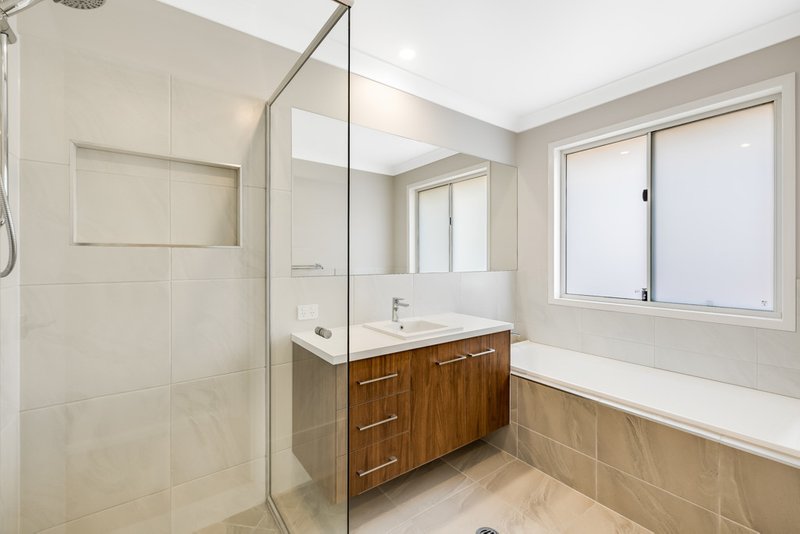 Photo - 30 Mcgee Drive, Kearneys Spring QLD 4350 - Image 10