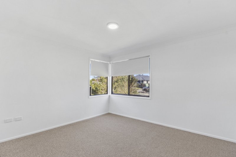 Photo - 30 Mclean Street, Killarney Vale NSW 2261 - Image 5