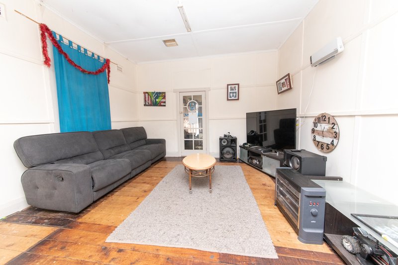 Photo - 30 Merilba Street, Narromine NSW 2821 - Image 4