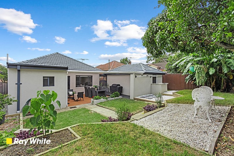 Photo - 30 Miller Avenue, Bexley North NSW 2207 - Image 2