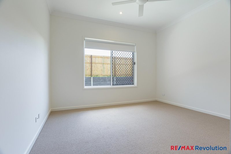 Photo - 30 Minerva Street, South Ripley QLD 4306 - Image 6