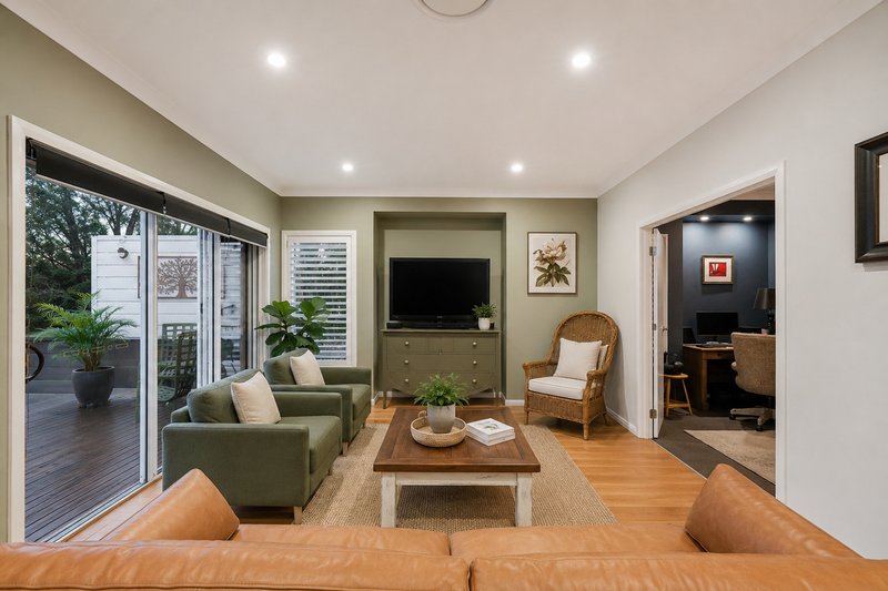 Photo - 30 Mirreen Avenue, Davistown NSW 2251 - Image 5