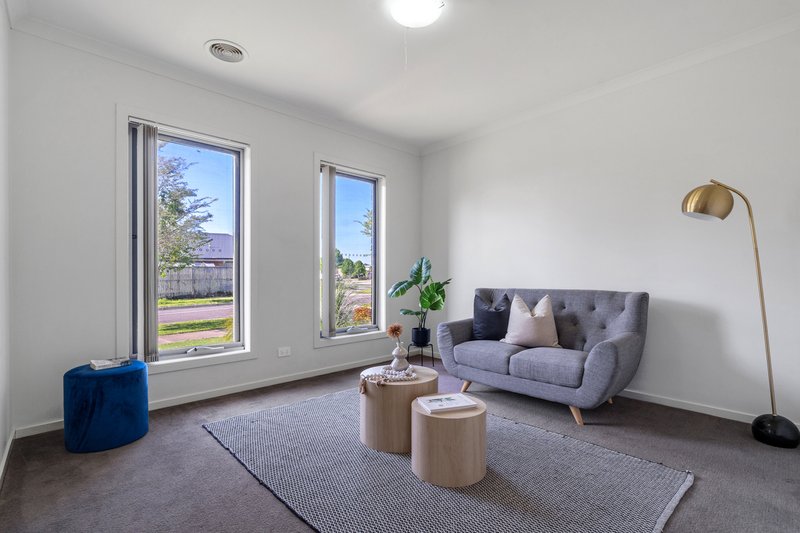 Photo - 30 Mistral Way, Beveridge VIC 3753 - Image 7