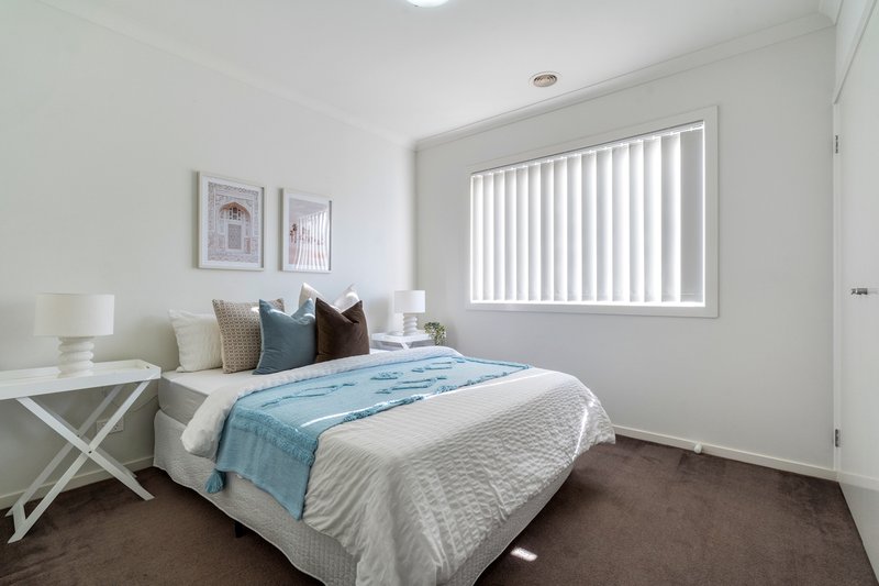 Photo - 30 Mistral Way, Beveridge VIC 3753 - Image 11