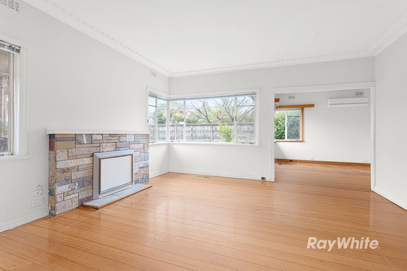 Photo - 30 Molden Street, Bentleigh East VIC 3165 - Image 2