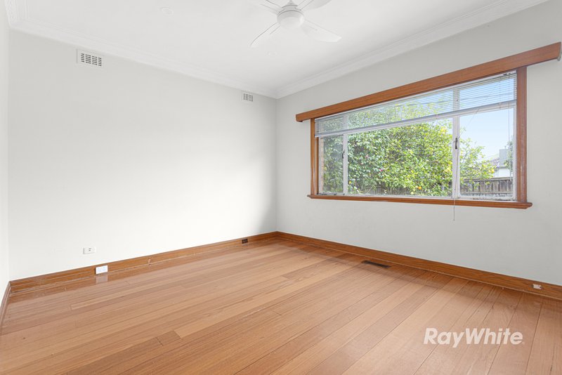 Photo - 30 Molden Street, Bentleigh East VIC 3165 - Image 4