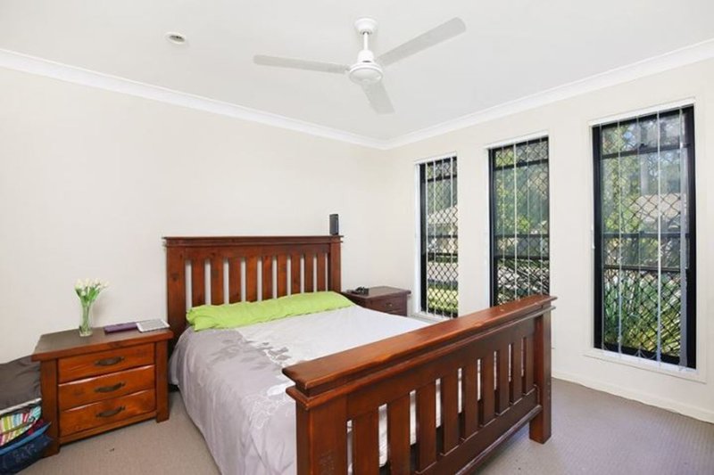 Photo - 30 Monarch Place, Beerwah QLD 4519 - Image 4