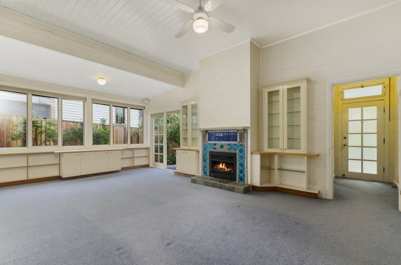 Photo - 30 Moore St , Austinmer NSW 2515 - Image 2