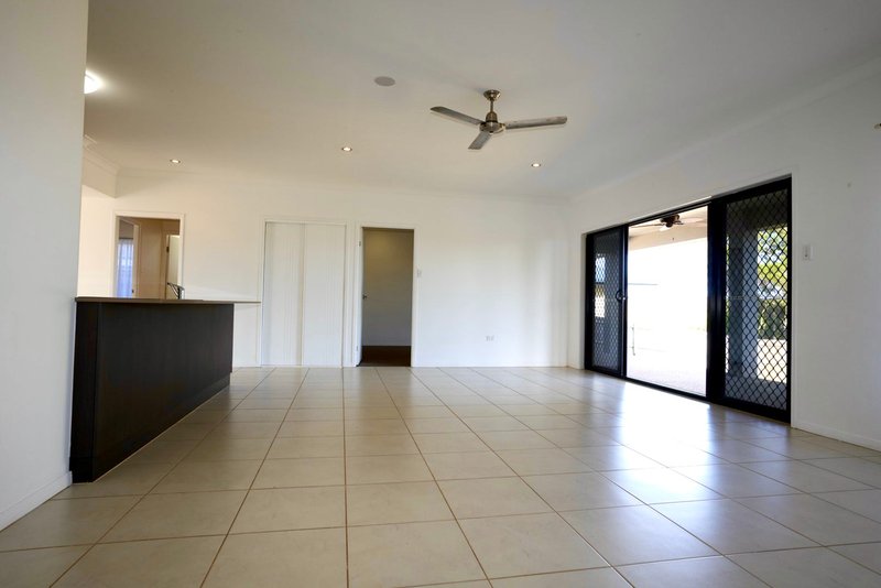 Photo - 30 Morris Street, Campwin Beach QLD 4737 - Image 8