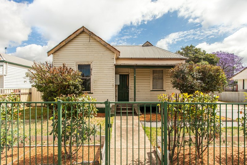 Photo - 30 Mount View Road, Cessnock NSW 2325 - Image 15