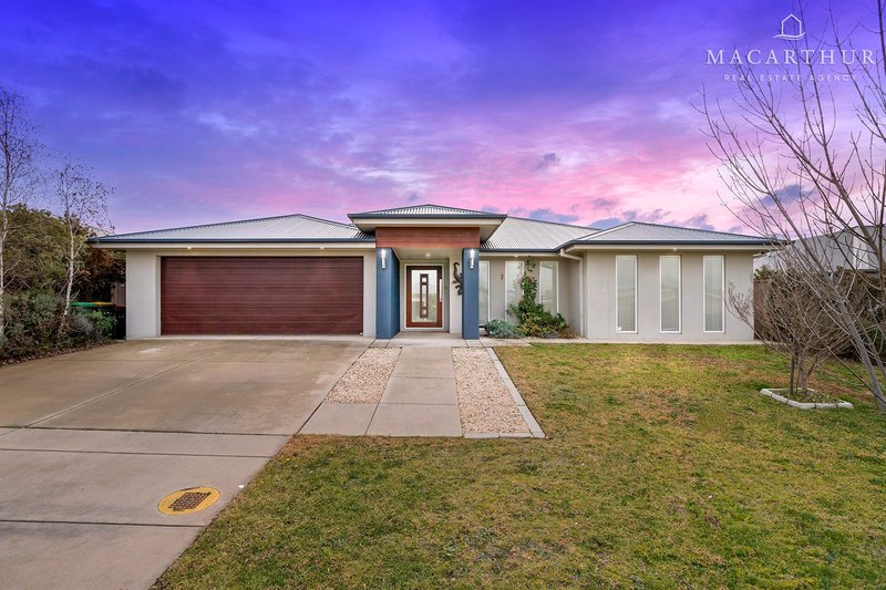 30 Mullagh Crescent, Boorooma NSW 2650