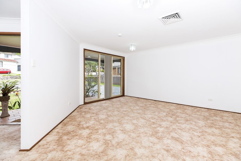 Photo - 30 Murrakin Street, Kahibah NSW 2290 - Image 3