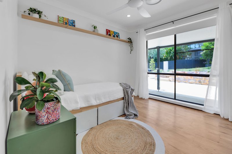 Photo - 30 Murrumba Drive, Ashmore QLD 4214 - Image 12