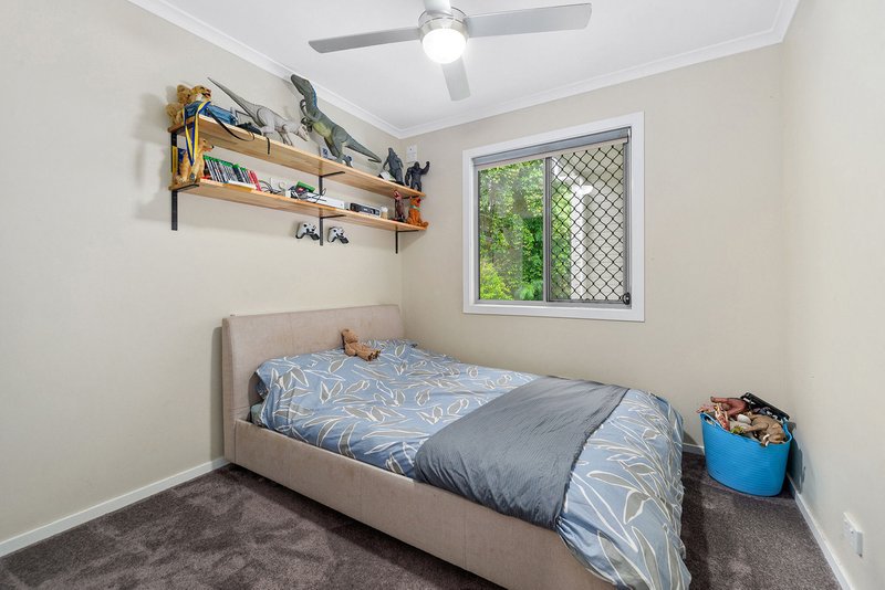 Photo - 30 Narellan Street, Arana Hills QLD 4054 - Image 10