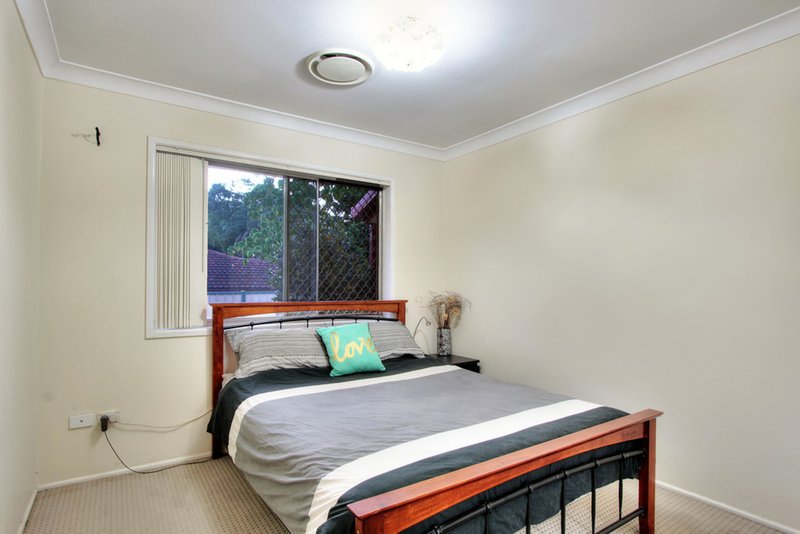 Photo - 30 Narrawong Street, Rochedale South QLD 4123 - Image 10