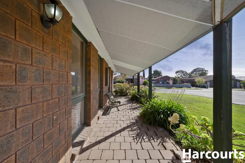 Photo - 30 Nicklaus Drive, Hoppers Crossing VIC 3029 - Image 14