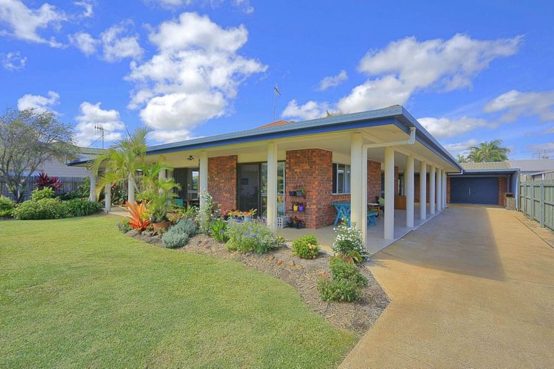 Photo - 30 Nielson Avenue, Burnett Heads QLD 4670 - Image 2