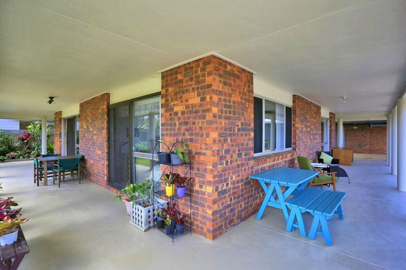 Photo - 30 Nielson Avenue, Burnett Heads QLD 4670 - Image 18