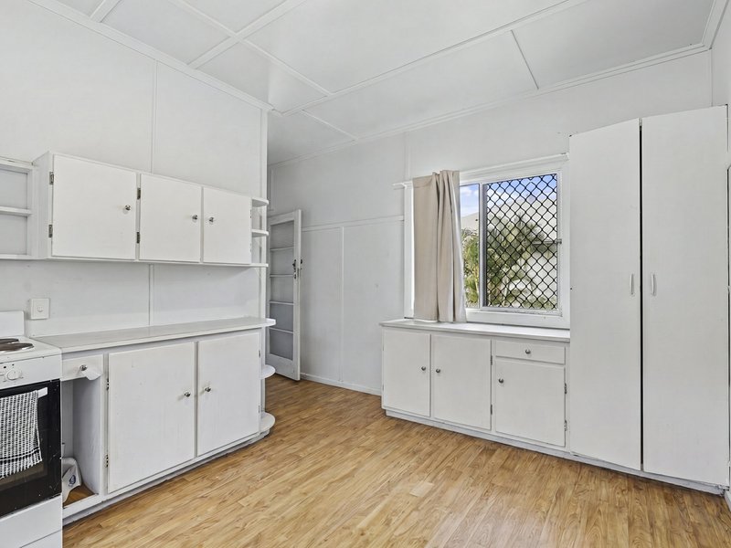 Photo - 30 North Street, Woorim QLD 4507 - Image 6