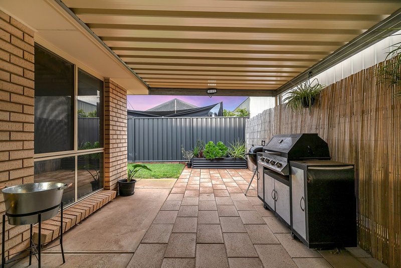 Photo - 30 Oakwood Circuit, Munno Para West SA 5115 - Image 21