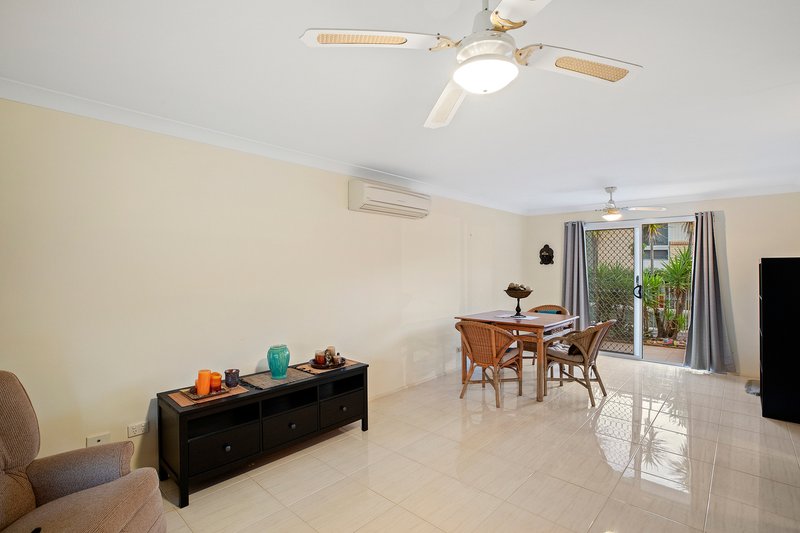 Photo - 30 Oberton Street, Kincumber NSW 2251 - Image 8