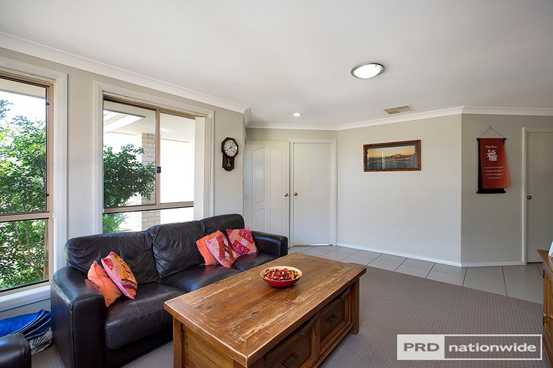 Photo - 30 Orley Drive, Tamworth NSW 2340 - Image 10