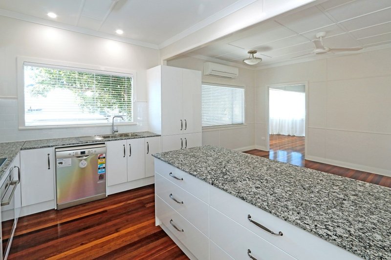 Photo - 30 Oswald Street, Allenstown QLD 4700 - Image 5