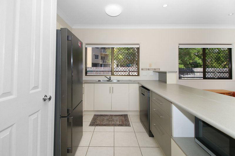 Photo - 30 Paddington Terrace, Douglas QLD 4814 - Image 2