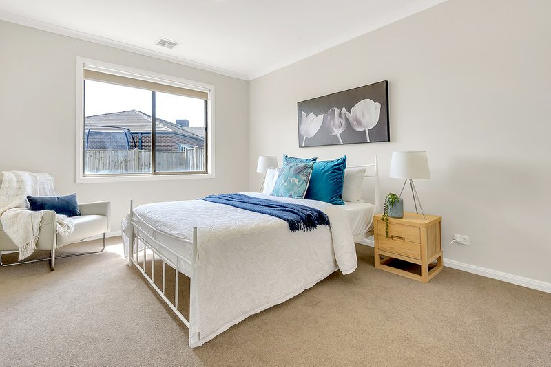 Photo - 30 Palladium Circle, Beveridge VIC 3753 - Image 17